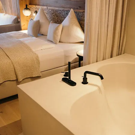 Hotell Premium Activehotel Bergkoenig 4*