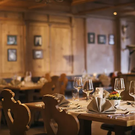 Premium Activehotel Bergkoenig 4* ניוסטיפט אים סטובאיטל