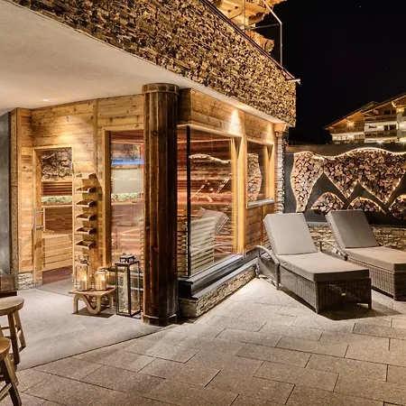 Premium Activehotel Bergkoenig Готель Нойштіфт-ім-Штубайталь