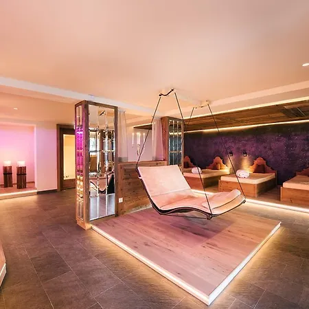 Premium Activehotel Bergkoenig 4* Нойштіфт-ім-Штубайталь