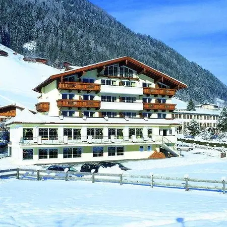 Premium Activehotel Bergkoenig 4* Нойштіфт-ім-Штубайталь